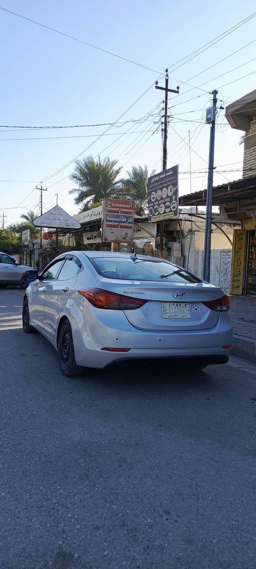 السلام عليكم
النترا 2015وارد امريكي 
رقم ديالى سنوية تنتنهي بشهر ال8
كير مكينة بشرط 
ظررها الجاملغ الخلفي فقط قطعة وحدة 
والسونار مرفق ويا المنشور 
مكينة 1800
صدر امامي خلفي بشرط 
العنوان ديالى الهارونية 
السعر 115او بيها مجال 
للاستفسار الاتصال على الرقم
***********
