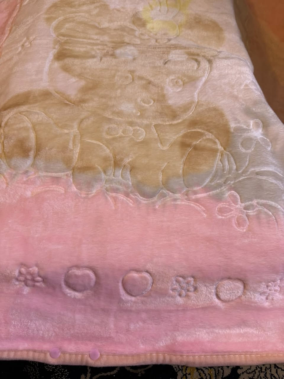 بطانيات اثنين وردي وازرق تحتوي على طباقات سعر القطعتين  20


**إذا كنت صاحب هذا الإعلان وتريد حذفه لأي سبب، رجاءا أرسل رسالة إلى الدعم الفني**