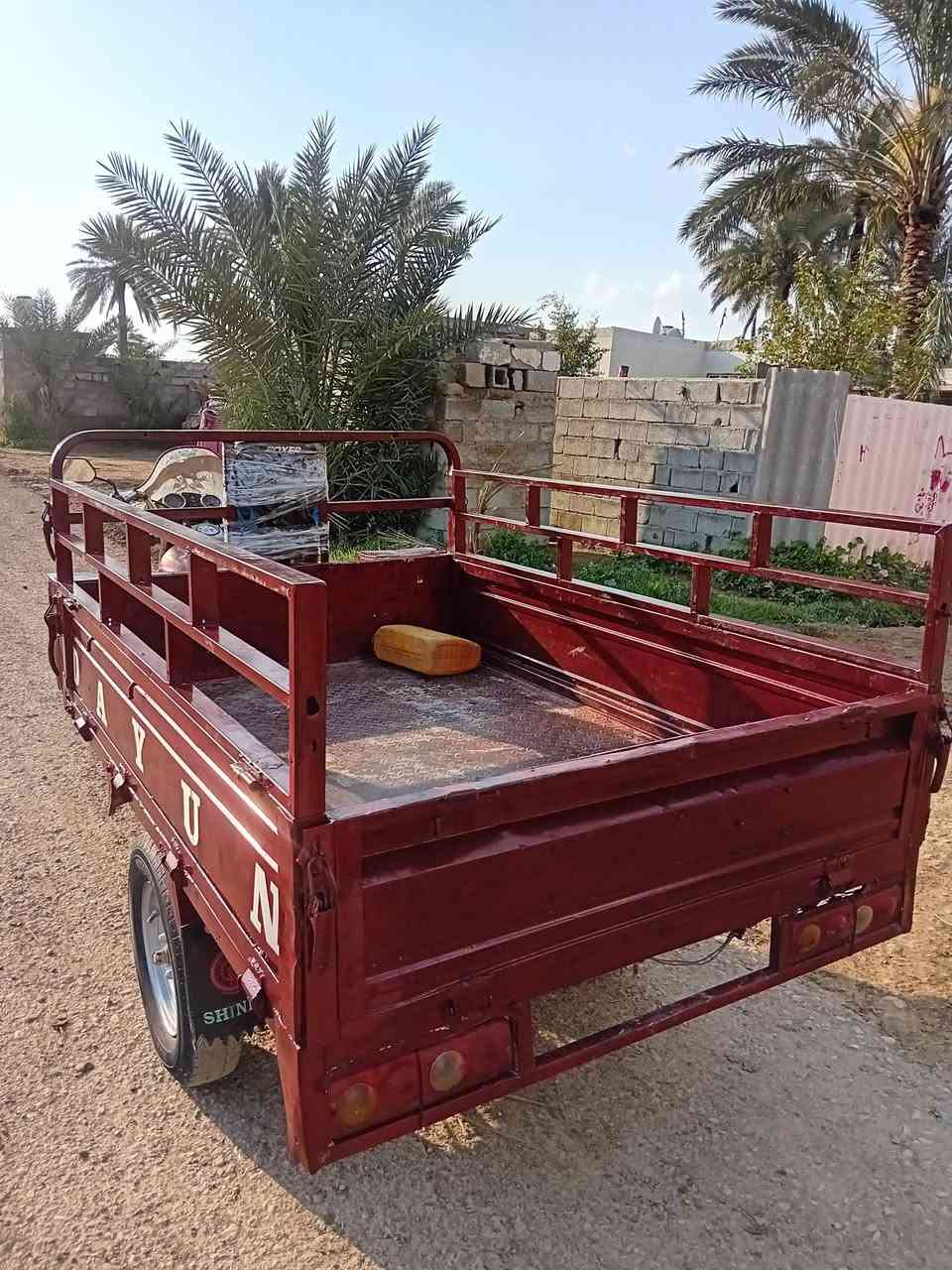 سلام عليكم ستوته للبيع موديل 2014 وراق صولية مابيهة اي نقص مكان واسط العزيزية السعر 900 وبيهة مجال 
***********
