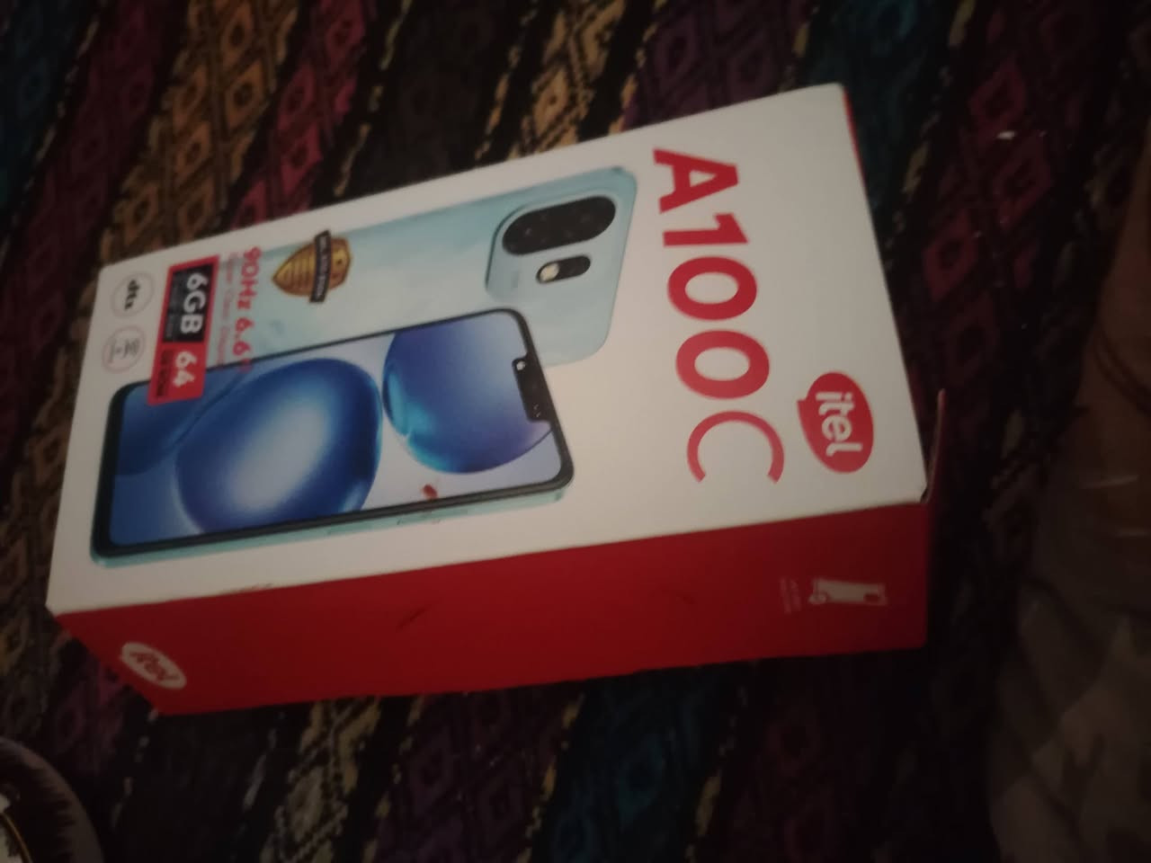 سلام عليكم موبايل للبيع itel A100C.
السعر 100 وبي مجال بسيط للعلم بعده بالكرتونه ما مفتوح الله شاهد كل اغراضه ةيا

الشاشة: بحجم 6.6 بوصة بمعدل تحديث 90Hz (سوبر كلير)

الذاكرة العشوائية (RAM): تبلغ 6 جيجابايت (مقسمة كـ 2 جيجابايت رام أساسية + 4 جيجابايت رام افتراضية ممتدة).
ذاكرة التخزين (ROM): بسعة 64 جيجابايت.

المتانة: حاصل على معيار المتانة العسكري (MIL-STD-810H) لمقاومة الصدمات. 

Itel
 +1


**إذا كنت صاحب هذا الإعلان وتريد حذفه لأي سبب، رجاءا أرسل رسالة إلى الدعم الفني**