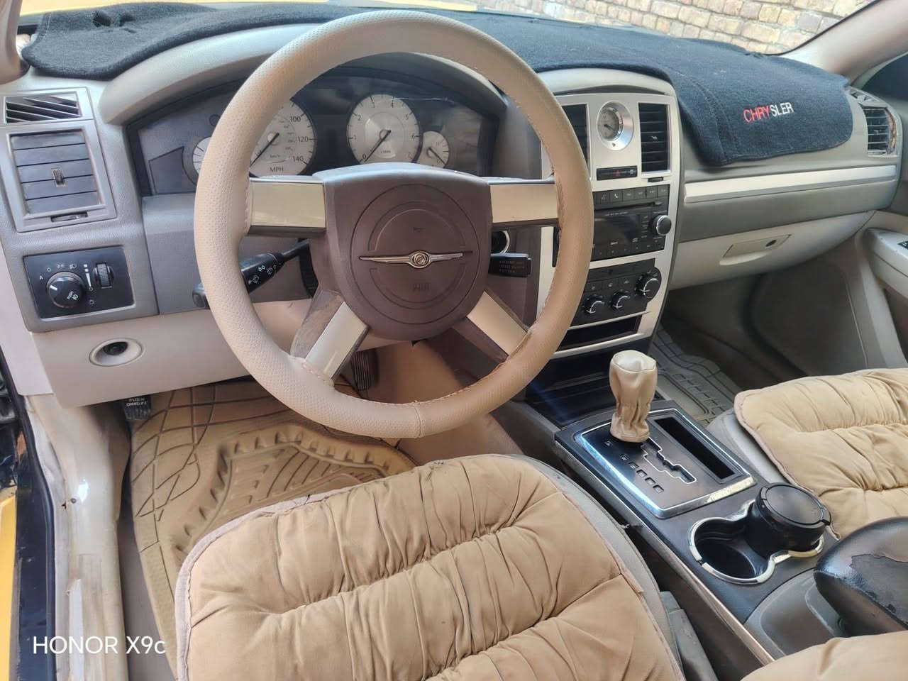 السلام عليكم شباب اوبامه ٢٠١٠ صبغه جديديه حداديه جديده تخم تاير سياره جاهزه رقم الجديد مشروع وطني مداور ثاني يوم الشراي بخدمته مكاني العماره ***********
