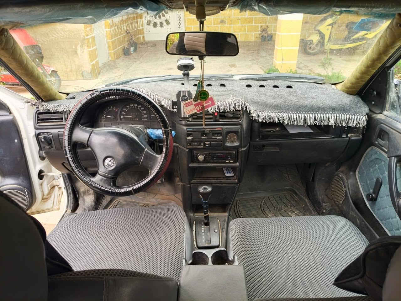 سلام عليكم
اوبل فكترة 93 موديل 
 لون أبيض 
 رقم الانبار 
محرك 2000  
كير اوتوماتيك 
مصبوغه للجمالية  
سعر  42 $ ورقه وبيه مجال للطيبين 
للاستفسار والاتصال ع رقم الهاتف 
***********
