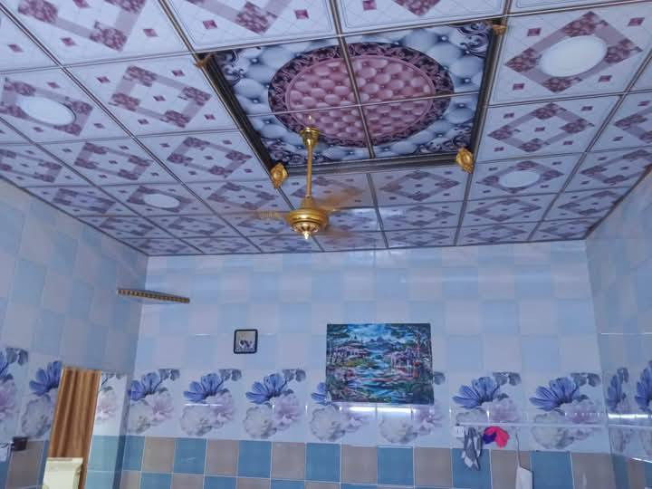 للبيع بيت 👈رقم👍 المساحة (200م)
معاملة كاملة بمنطقة حي الغدير
شارع المستشفى البناني 🇱🇧 بظهر الأربع سايدات
مباشر خلف معرض دبي للاجهزة الكهربائية 
للاتصال والاستفسار اتصال او واتساب
***********
