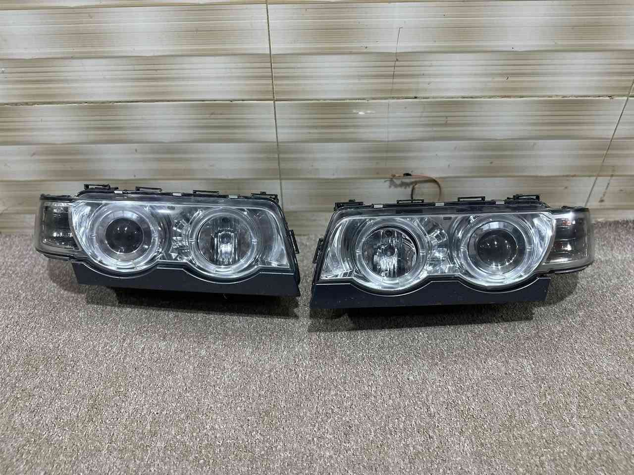 سلام عليكم من رخصه لادمن لايتات كاسحه مديل 2001او 2000 
عدسات سكن اسوارات 
حاويه مال كصه الاماني بلاديات 
مكاني نجف كوفه 250 وبيهن مجال 
*********** 
***********
