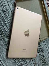 آيباد ميني • شاحن 25 واط أصلي • ضمان شهر