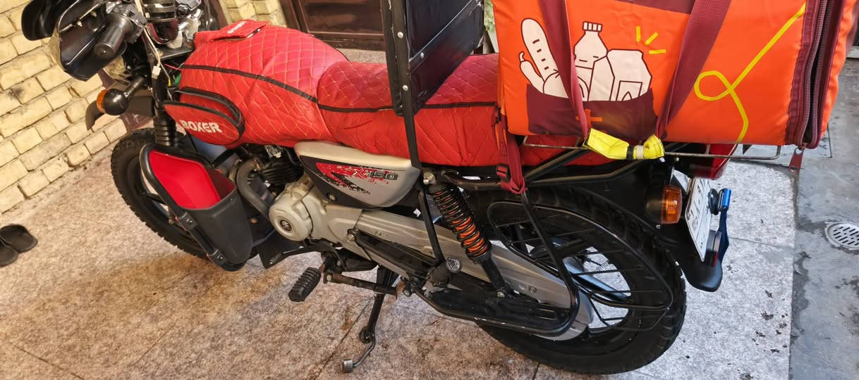 بسم الله الرحمن الرحيم
دراجة بوكسر 2023 رقم عربي ماشية 80 الف والدراجة كلشي بيها جديد وكالة 

تايرات جديدة
كابريتر جديدة ( شركة )
باتريها جديد
زنجيل جديد 
بريكات جديدة
قمجيات جديدة 
كلشي بيها جديد 
من غير الصندوك ما وياها !!

سعر الدراجة 2.500 مليونين ونص بيها مجال بسيط حك جيتك


**إذا كنت صاحب هذا الإعلان وتريد حذفه لأي سبب، رجاءا أرسل رسالة إلى الدعم الفني**