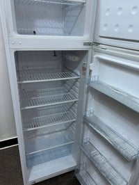 ثلاجة نوال • استخدام قليل • نظيف جدا