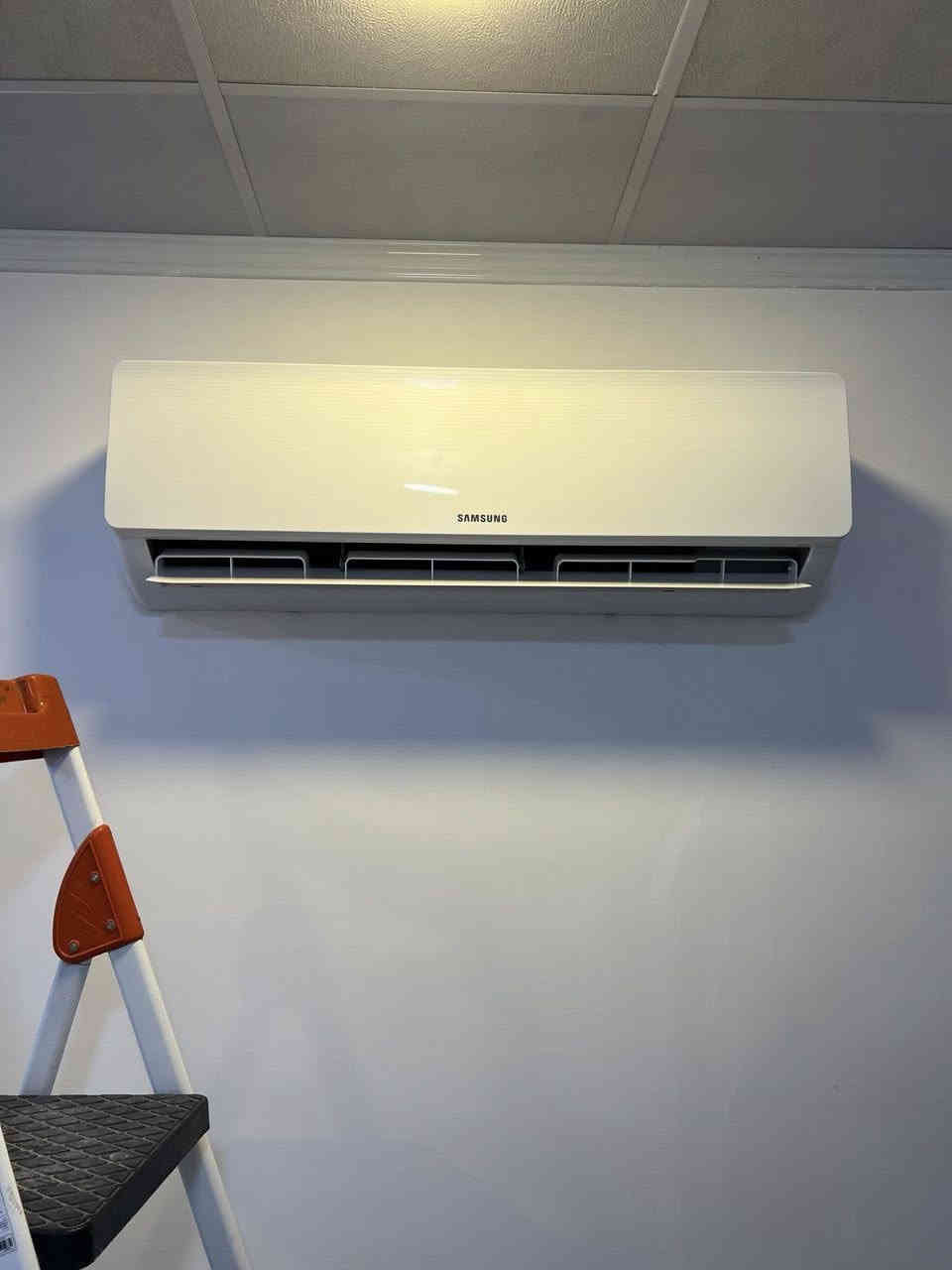 ورشة تبريد متنقلة في الموصل (گادر هندسي 👷🏻‍♂️)
نصب سبالت 🧑‍🔧 صيانة 🧑‍🔧 تجهيز 🧑‍🔧 إدامة 
‎نصلكم في جميع مناطق الموصل  🌐 
‎ضمان لمده موسم في العمل والصيانة ✅
‎كادر فني ممتاز وسرعة في الانجاز ✅ 
‎تجهيز كافة أنواع السبالت ✅ 
‎شحن غاز أصلي ✅
‎للاستفسار الاتصال او المراسلة 📞 
***********
‎يوجد واتساب على مدار الساعة
‎راحتك مسؤوليتنا …تدفئة وتبريد اينما كنت 🔥 🛠️
