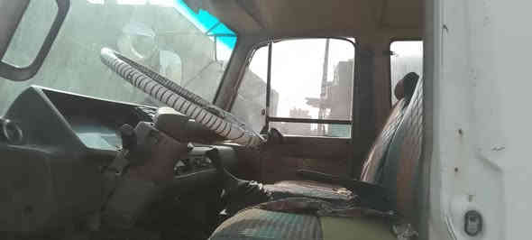 السلام عليكم سياره نيسان لبيع موديل 1992 بيه بخار وتنقص  مكينه 12قماره وربع  رقم دولي  رقمه ديالى بسمي كبل تحويل  سنويه جديده ما صاقطه لسعر 85،
*********** بغداد. مدينت الصدر
