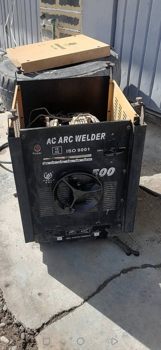 السلام عليكم ولدن لحيم للبيع اخو الجديد باب اول واستعمال قليل وكلشي مثل ما موضح في الصور السعر 450 وما متواجد على الفيس هذا رقمي ***********
