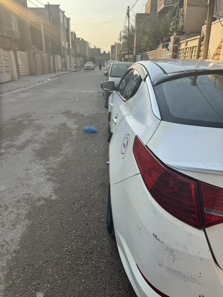 ياالله 
اوبتما موديل 12خليجي رقم اربيل هزه وسنويه جديده بسمي 
حادثهه جاملغ خلفي وتبديل قاعده اسبير 
مكينه 2000
تبريد شغال
صدر خلفي امامي +تخم تاير جديد
شفتات 
تحكم جهتين 
داخل عسلي 
كشنات مخمل 
مكان السياره بغداد السيديه 
***********
السعر 100
