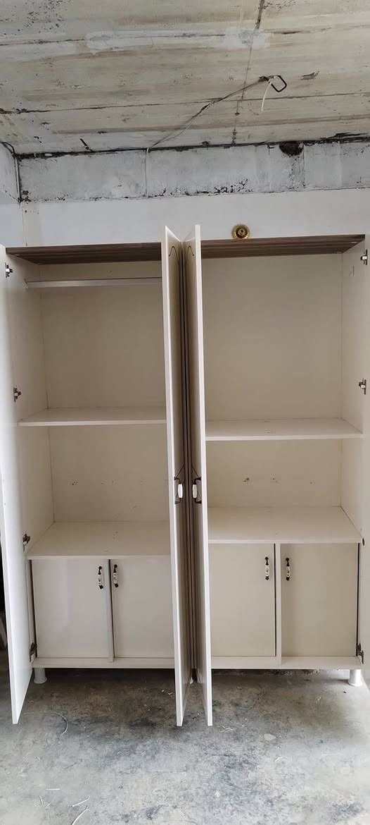 ام 4تاکە  پووختوخاوێن ‌.حاجیاوا.  ***********
