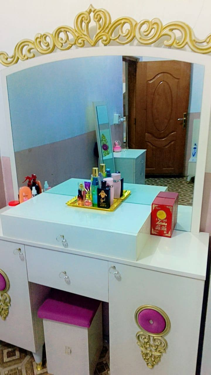 غرفة نوم اخت جديده 9قطع بسعر 750وبيهه مجال بسيط


**إذا كنت صاحب هذا الإعلان وتريد حذفه لأي سبب، رجاءا أرسل رسالة إلى الدعم الفني**