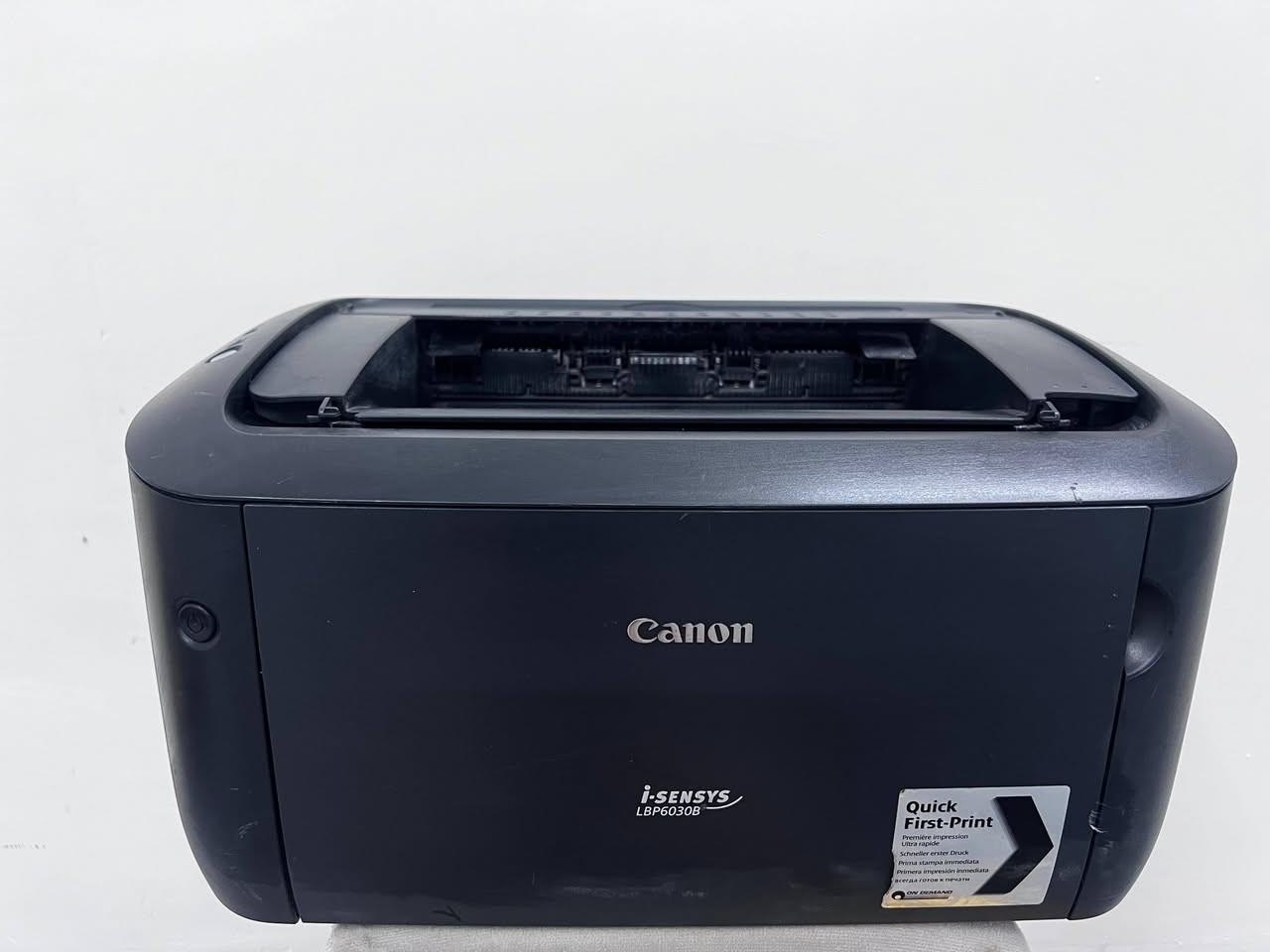 🔴🔴🔴🔴🔴 طابعة كانون الأصلية باب اول نوعها LBP6030 المرغوبة تطبع ابيض و اسود تفيد طلاب المدارس و الكليات طابعة درجة اولى مستعملة قليل سعرها ٦٠ قفل شرط الفحص 
للتواصل ***********
المكان كركوك
