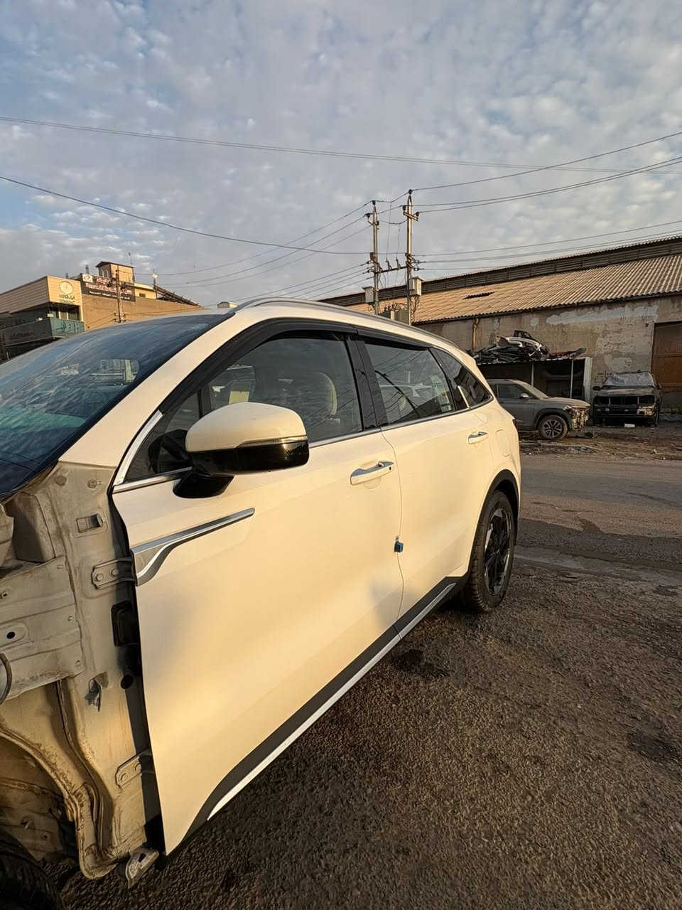 سورينتو 2022  ابيعها على حادثها السيارة خليجيه 4 سلندر مكينه 2.5   ماشيه 99990 كم عارضها 18500$ وبيها مجال 
رقم : ***********
مواصفاتها : 
7 راكب 
كاميرا خلفيه 
مثبت سرعه
بصمه 
مرايا جانبيه كهرباء 
نوافذ كهربائية 
حساس مطر 
نظام مفتاح ذكي 
مقاعد كهرباء
3 قطع تبريد 
أبل كاربلاي 
شاحن لاسلكي 
حساسات 
وضع القيادة 
كشافات ضباب
