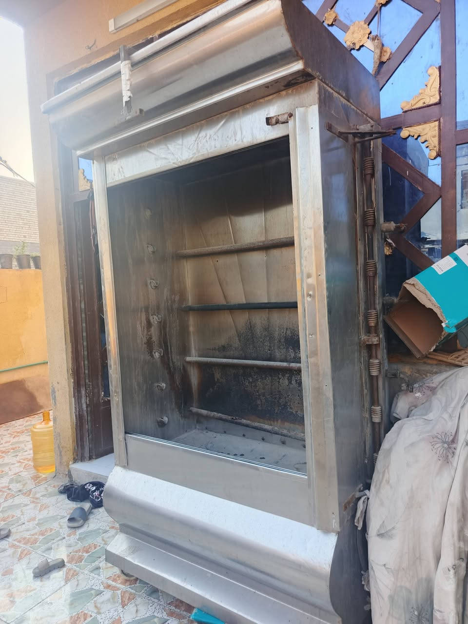 ***********
السعر خاص
