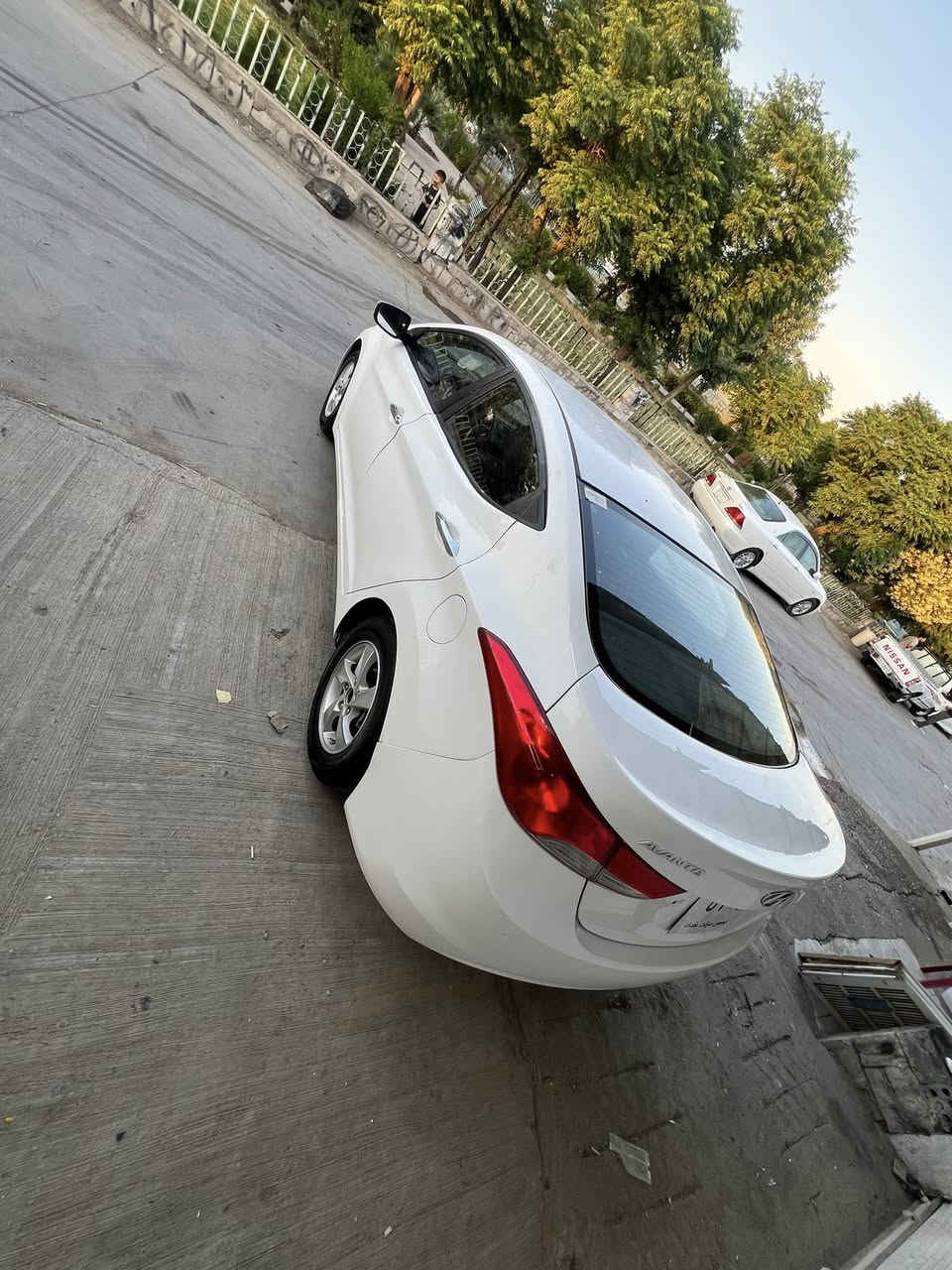 هوندا ئاڤانتی  برواە
مودیل ٢٠١٣

بی کودە کودی بو نە کراوە 

مواسە فات جلدو هیتە رو eco یە

سە قفو گە ڤە ر گوراوو بە شە رت

کامل مە سروف کراوە 

چلو شوختو قپاوی نیە 

دە عمو لیداو بە شە رت 

تە برید لە سە ر سویچ ئیشە کات 

شو ین هە لبجە ی تازە 

***********

***********
