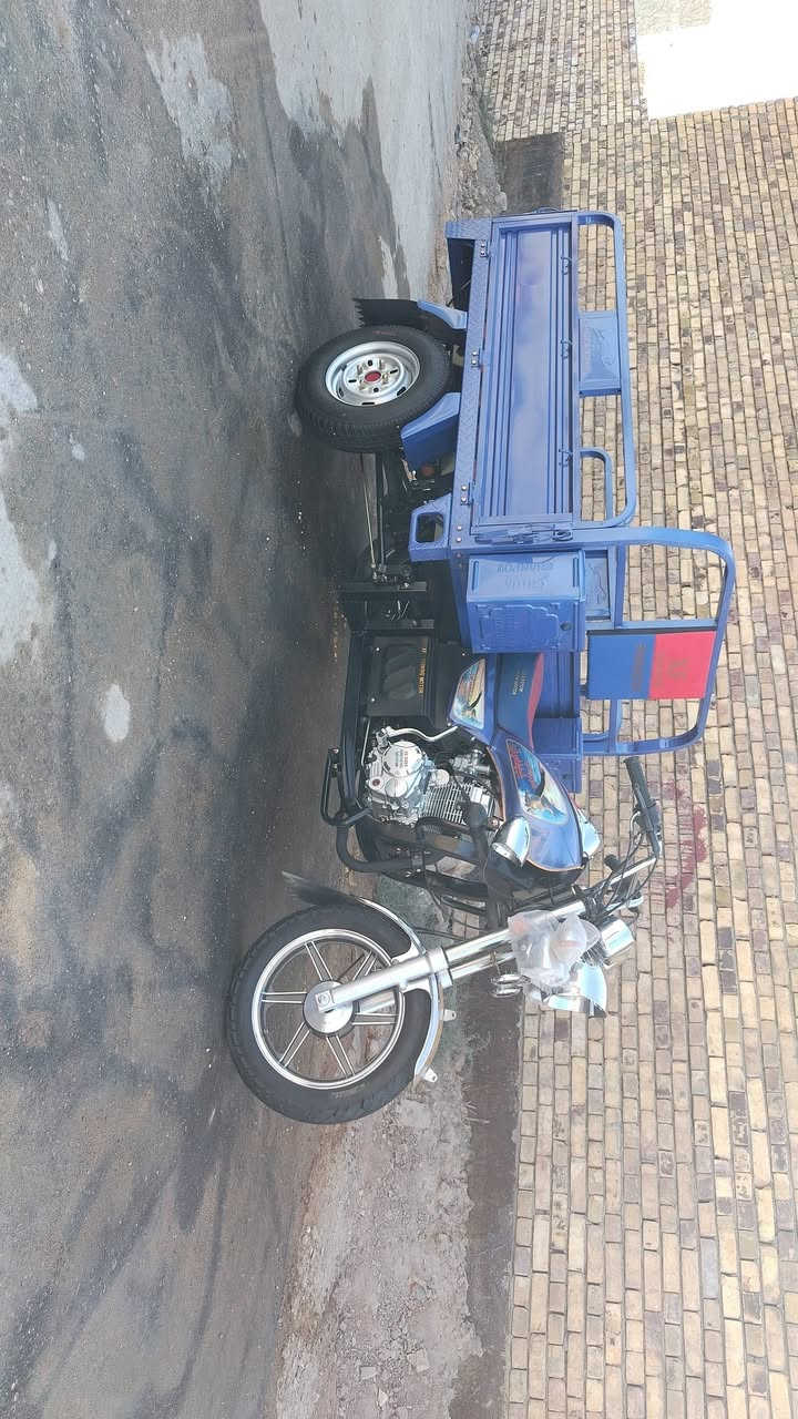 اسلام عليكم ستوته للبيع ستوتنه نضيفه طالعه من الوكيل بشهر ال (10/2025) عايفهة بس اروح بيهة لشغلي وارج ماشتغل بيهة مكانهة يم صيطره عفج 2500  وبيهة مجال قليل ***********
