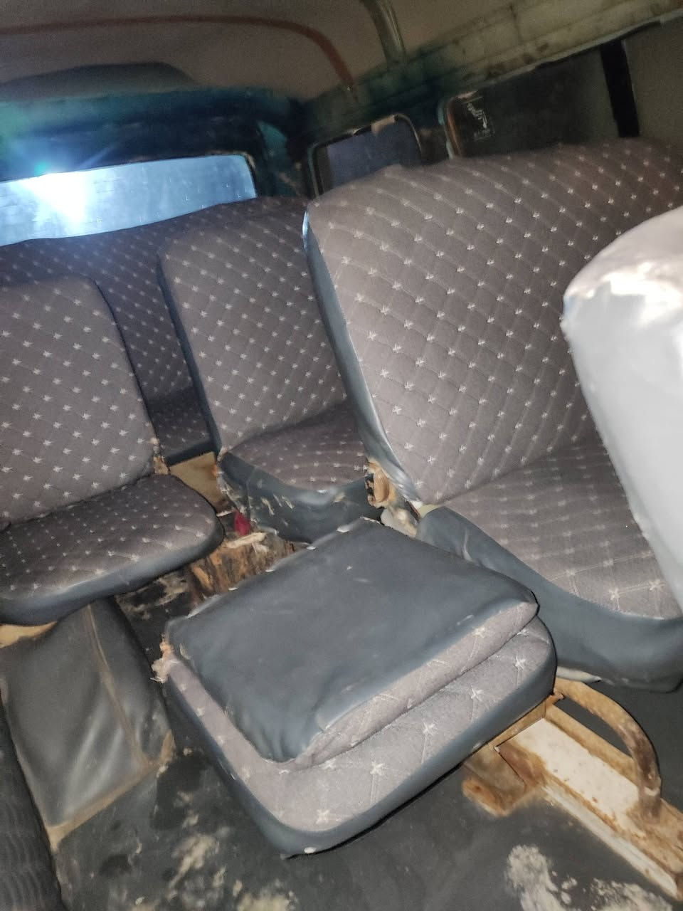 السلام عليكم كيه اسيه للبيع موديل 96 رقم ذي قار راعيه الشرعي بواسط تحويل شوكت ما يعجبك تريد تحويل تريد وكاله مكان السياره بغداد النهروان السعر 27  رقم الهاتف ***********....***********
