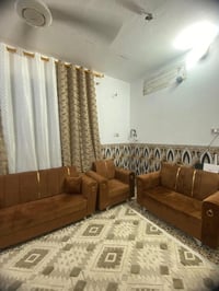 تخم 5 قطع للبيع السعر 200وبي مجال  مستعمل شهر واحد 07718186681
