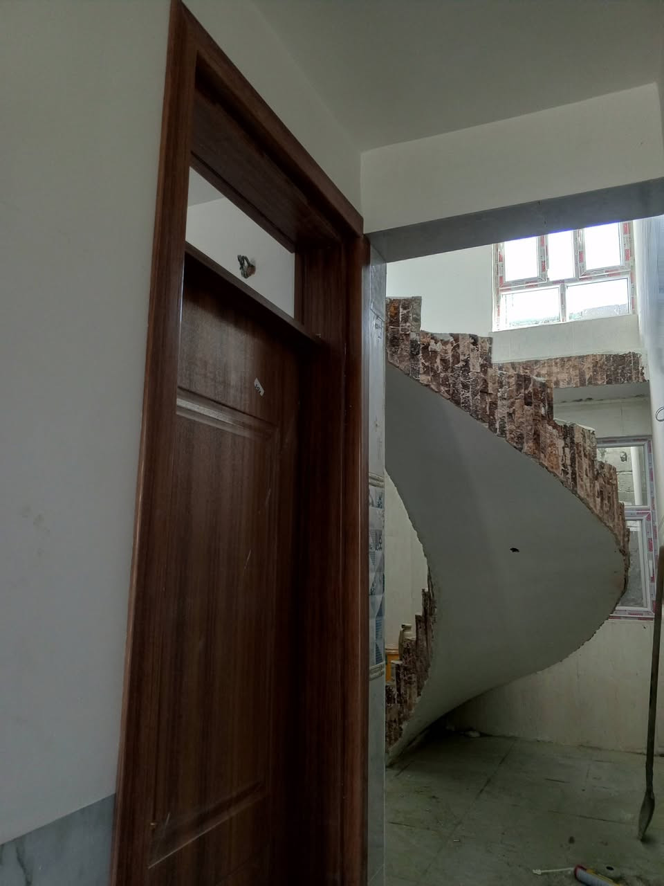 السلام عليكم
ابواب شماليه انسب الاسعار 
ابواب غرف نوم موديلات حديثه حسب طلب الزبون 
***********
متوفر واتساب
