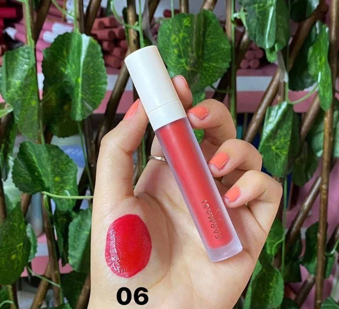 لترند FARMASI💃حمر فارمسي السائلة – جمال يدوم طول اليوم 💄لون غني، ثبات قوي، وإحساس ناعم على الشفاه ✨مع حمر فارمسي السائلة، إطلالتچ تبقى كاملة من الصبح لآخر اليوم بدون ما تحتاجين إعادة 👌تركيبة خفيفة مخملية، تنشف بسرعة، وما تسبب تشقق أو ثقل على الشفايف 🌸

💄إذا تبحثين عن حمرة تجمع الثبات العالي، اللون الغني، والراحة التامة على الشفاه. فـ حمر فارمسي السائلة هي اختيارچ المثالي ✨تركيبتها المخملية تنطي لون واضح من أول مسحة، بدون تكتل أو ثقل،وتثبت لساعات طويلة بدون ما تشقق أو تلزك 🌸
✨ ليش تختارين حمر فارمسي؟
✔️ قوام ناعم وخفيف كأنه مخمل
✔️ ثبات قوي يدوم لساعات
✔️ ما يلطخ وما يلزك
✔️ ألوان عصرية تناسب كل الأذواق
✔️ مظهر أنيق ومخملي للشفاه
✔️ مناسب للاستخدام اليومي والمناسبات
💋 مثالية للدوام، الطلعات، والمناسبات الخاصة
#الاصلي المنشأ تركيا 🇹🇷💯
السعر ٥ الاف
🚘يوجد خدمة توصيل لجميع محافظات العراق ٤ 🚘


**إذا كنت صاحب هذا الإعلان وتريد حذفه لأي سبب، رجاءا أرسل رسالة إلى الدعم الفني**