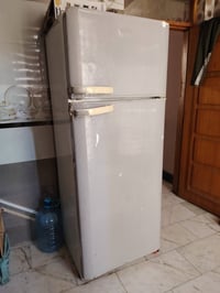 ثلاجه • تشتغل • باب الفريز طايح