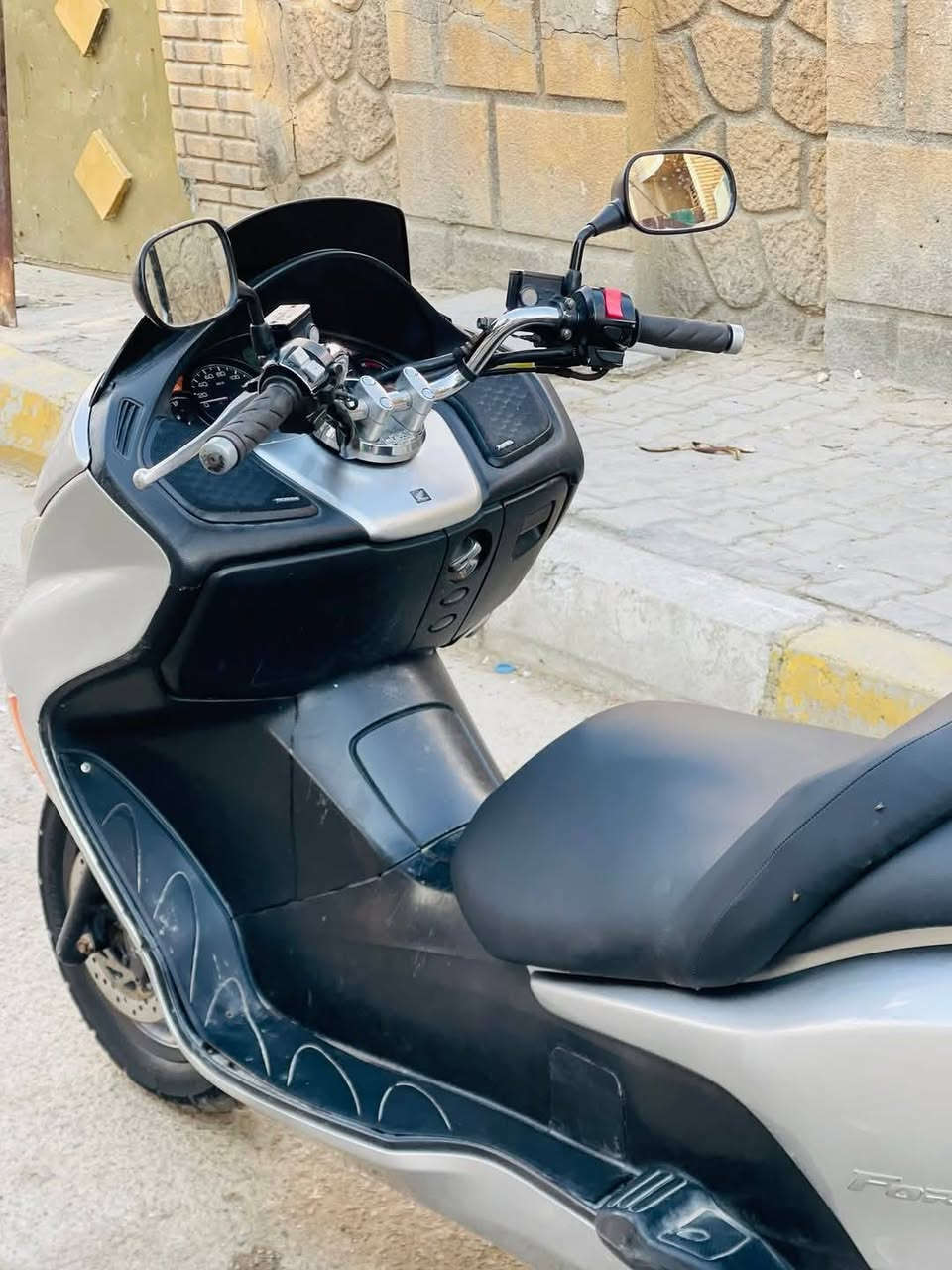 سلام وعليكم أخوان دراجه 9 0 طافيه للبيع مكان بسمايه
أخوان شراي يتصل
***********
