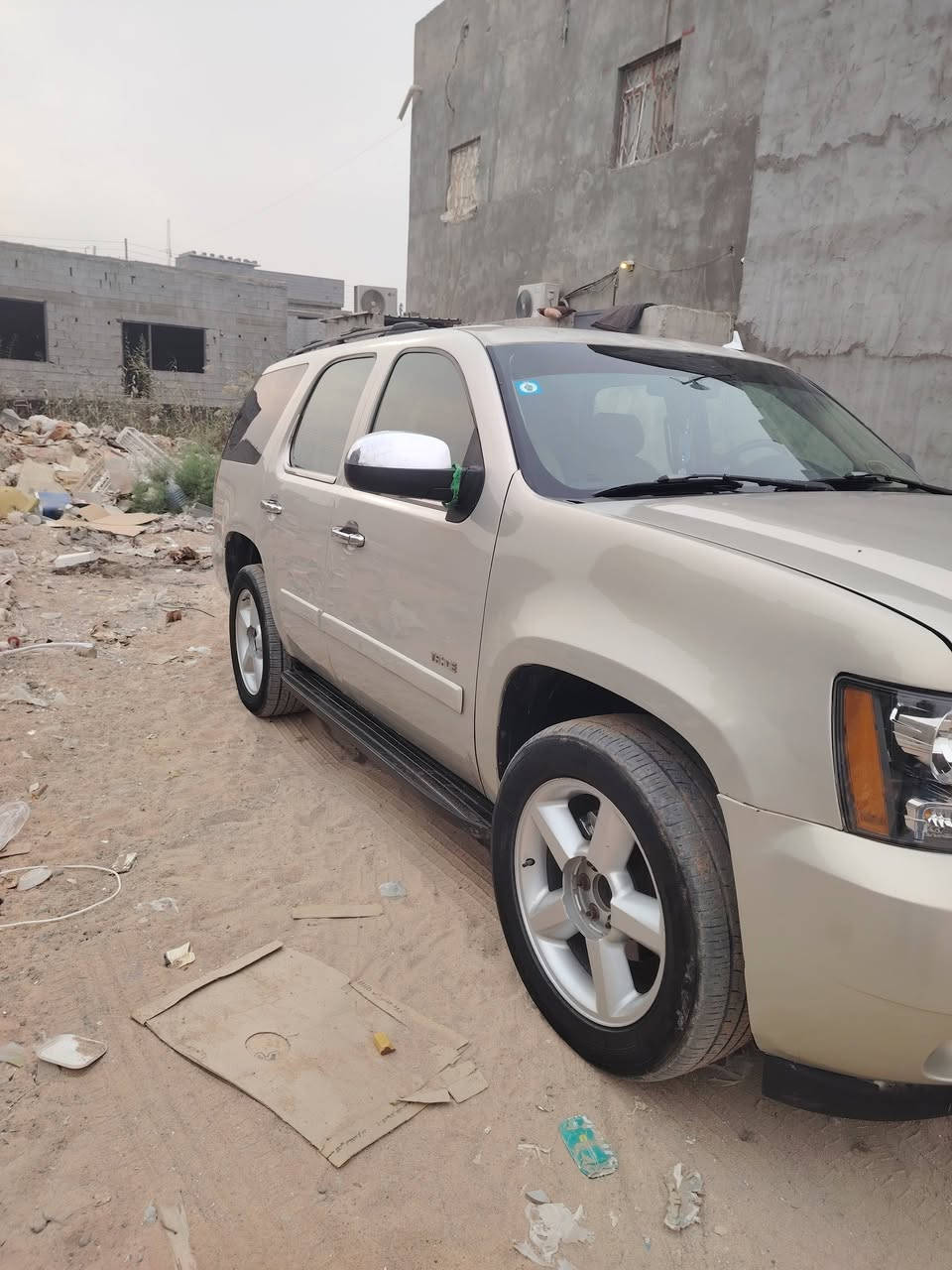 السلام عليكم مرا خصت الادمن سياره تاهو للبيع مديل 2007 رقمها بغداد انكليزي السياره كير محرك خير من الله حداديه فقط ربل طبله تبريد خير من الله كهربايات سياره غاز بانزين اكو خياس بلساكيه فوك البيبان السعر 155 وبيها مجال العنوان الجزيره شط العرب شارع باب الهوا الاتصال علئ الرقم ***********
