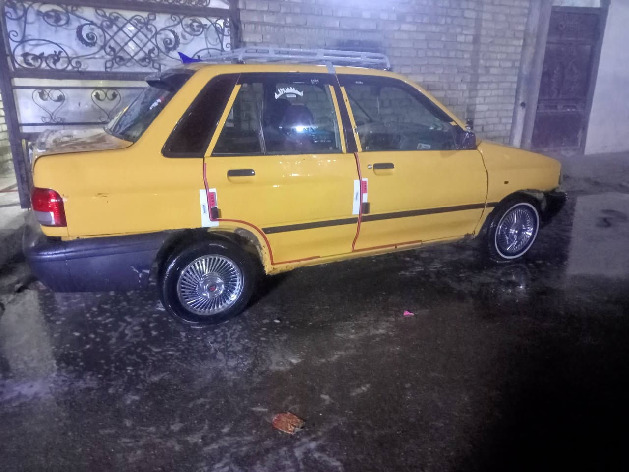 سلام عليكم سايبا مديل 12 رقم بغداد انكليزي تحويل مباشر بسمي مكينه كير جدد صدر امامي  خلفي جدد هيئة وغرامات مصفره تايرات نضاف داخليه كلش نضيف شاصي واحد معمر السياره كلش حلوه جاهزه السعر 24 وبيهه مجال المكان البلديات الاتصال ***********
