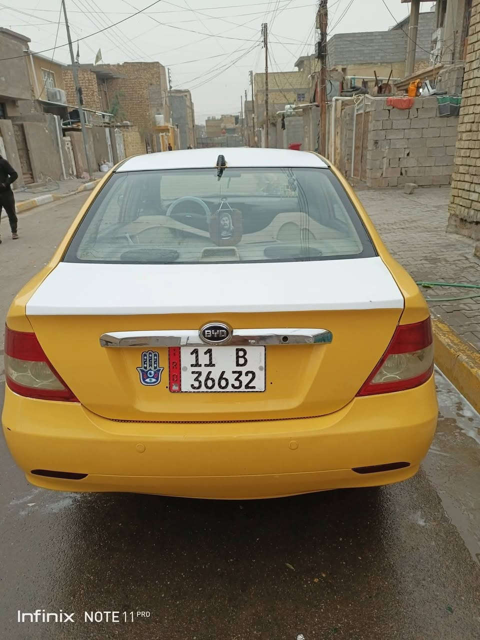 من رخصه الادمن بيوايدي ١١ للبيع مصبوغه عام جمالية مصفرة هيئه ومرور والسعر ٥٢ 
بغداد سويب الرقم ***********
