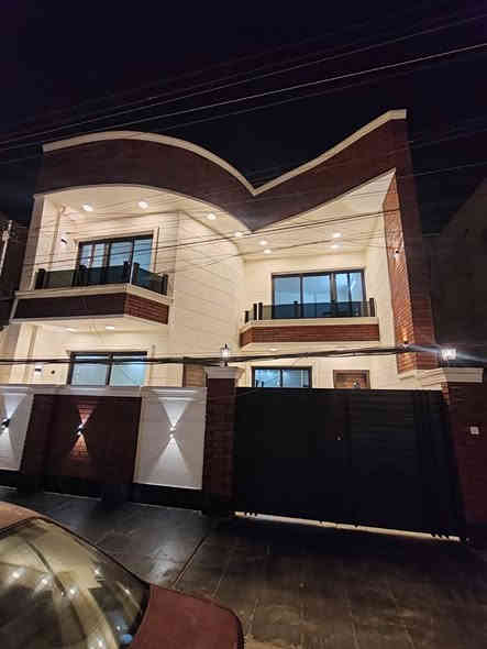 دار للبيع المساحه ١٢٥م واجه ٨.٥م الاعظمية قرب جامع الصديق شارع عريض مع رصيف قريب على جميع الخدمات يحتوي على أربع غرف نوم مع حمامين مع كراج السعر ٥٦٥مليون للاستفسار مكتب الشمم الهندسي للمقاولات والاستثمار العقاري *********** *********** بغداد
