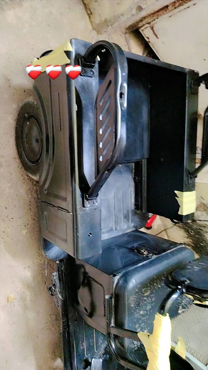 سلام عليكم  البيع او مراوس ستوته صغيره ثلاث عجلات نضيفه اليتات اشاير هورن شاشه كله شغال بطاريات نضيفات تايرات جدد العنوان ديالئ المقداديه لاتصال عل الرقم ***********
