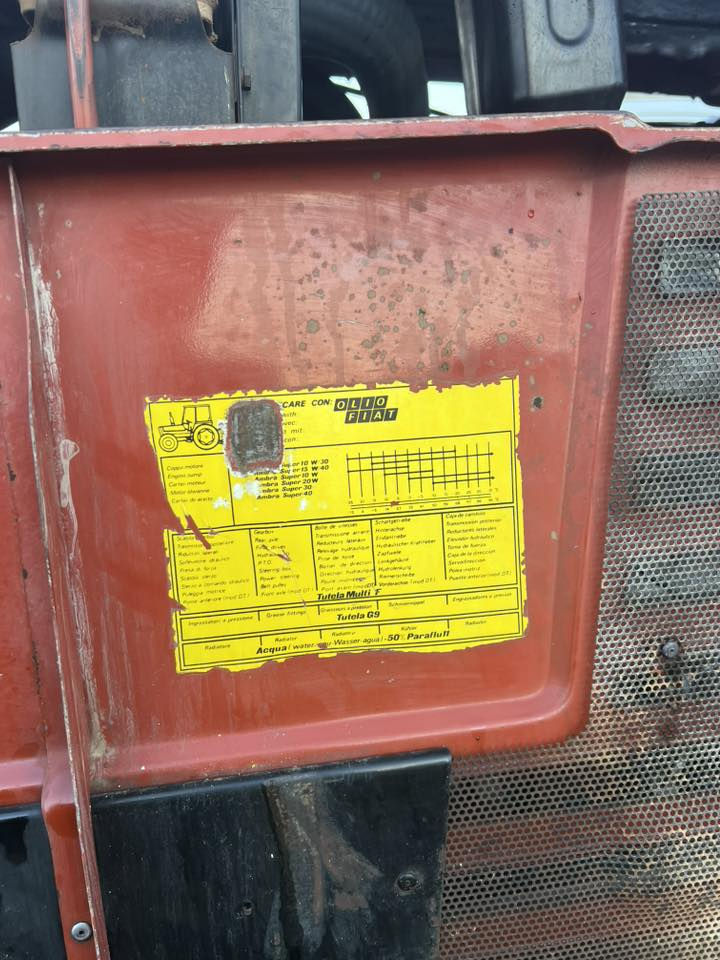 اسلام عليكم فيات حجم780 كتاب شركه  محرك شركه هيكل بلادي موديل 82 تخم تاير السعر 10رقم الهاتف ***********
