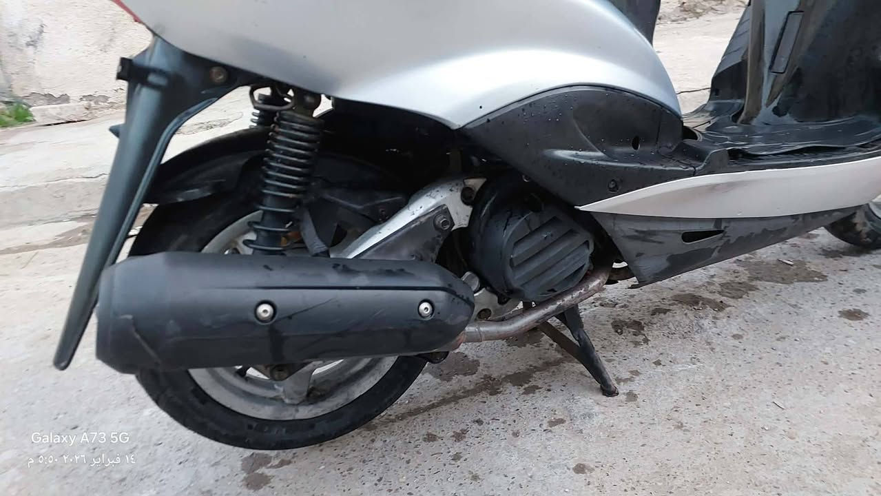 سكنس نثية للبيع دراجة شلعة تخبل
كهربائيات كلهة شغالة سلف هندر مكينة مفتوحة 
كابريتر اصلي مكاني بغداد البلديات سعره ٥٥٠ 
*********** متواجد خاص
