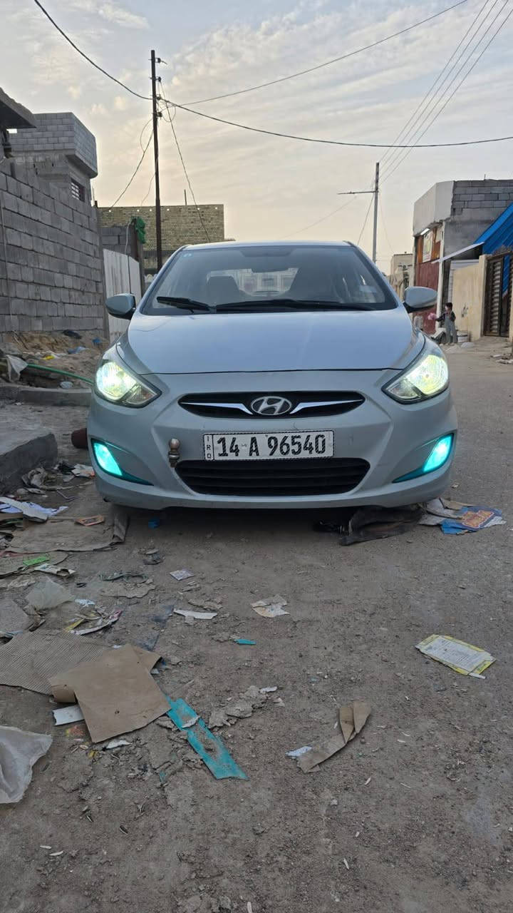 البيع هونداي اكسنت خليجي محرك 1600 موديل  2015 رقم نكليزي جديد باسمي مكفوله من الحادث والضربه شاشه كامره اشاير بلمري تحكمات ستيرن جهتين منضومه لايت زنون متكامله حداده طخم تاير محرك كير جاهزه السعر ٩٣ العنوان البصره حمدان  *********** ابو الخصيب, البصرة
