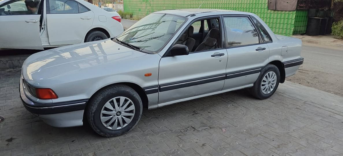 السلام عليكم
مسيوبيشي كلانت موديل 1991 رقم بغداد محرك سوناتا 2000 كير عادي اللون رصاصي (سلفر) سياره مصبوغة عام للجمالية بدون حادث داخل نظيف سياره جاهز مكينه كير تبريد حدادية السيارة مال جناي
 السعر : 37 ورقة وبيها مجال بسيط 
رقم الهاتف: ***********
العنوان : بغداد البنوك
