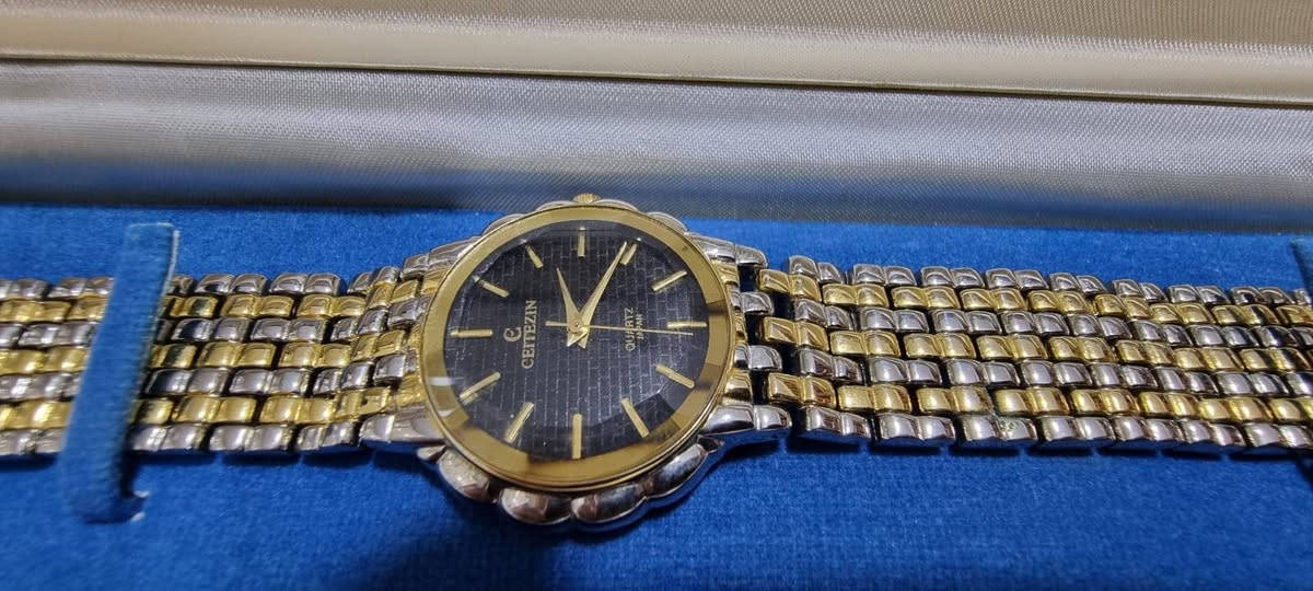 السلام عليكم للبيع ساعة سعر 75 الف


**إذا كنت صاحب هذا الإعلان وتريد حذفه لأي سبب، رجاءا أرسل رسالة إلى الدعم الفني**