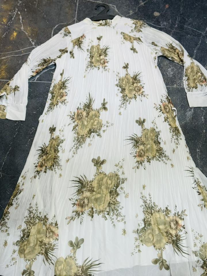 فستان محجبات نسائي فتح جديد ممستخدم 
العنوان سوق البالات قرب الساعه مجاور المصرف محل محمد وحيد


**إذا كنت صاحب هذا الإعلان وتريد حذفه لأي سبب، رجاءا أرسل رسالة إلى الدعم الفني**