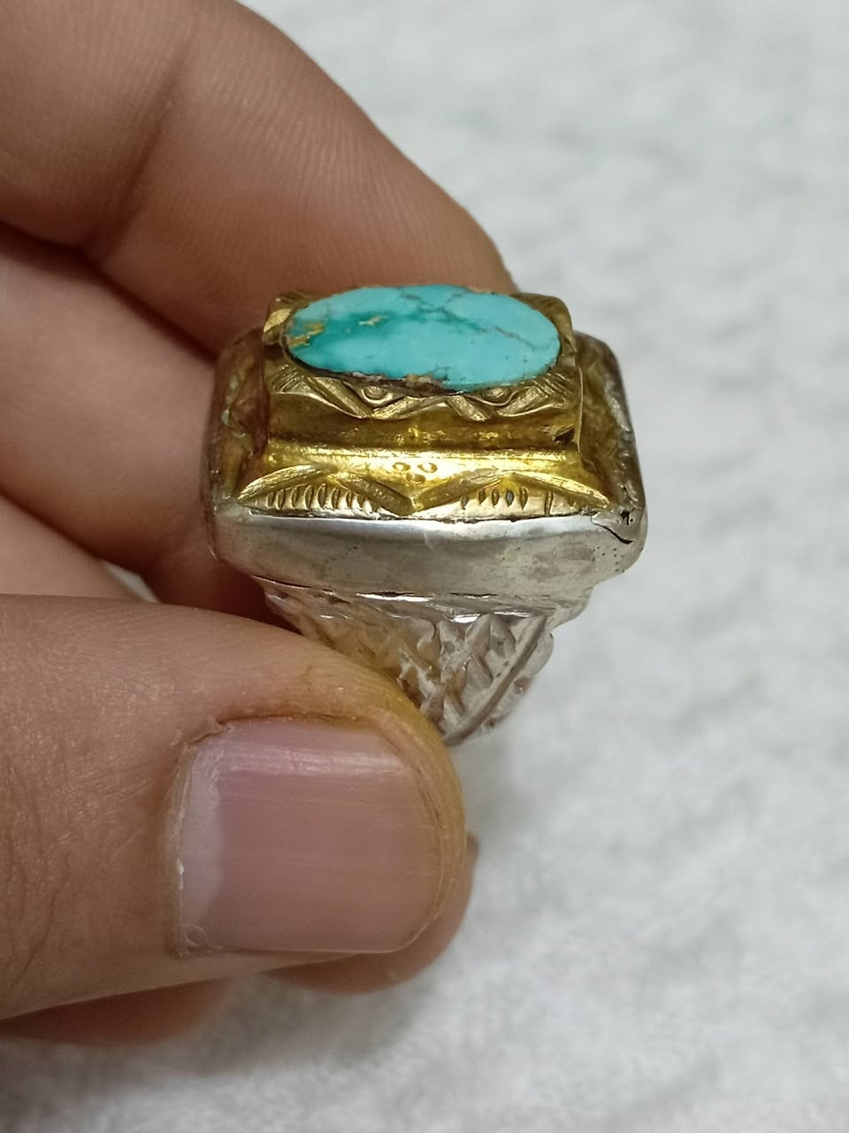 خاتم فيروزج نيشابوري تفاحي قديم
وزن الخاتم 17 اغرام قياس الخاتم 23 تقريبا يوجد توصيل كافة محافظات العراق


**إذا كنت صاحب هذا الإعلان وتريد حذفه لأي سبب، رجاءا أرسل رسالة إلى الدعم الفني**