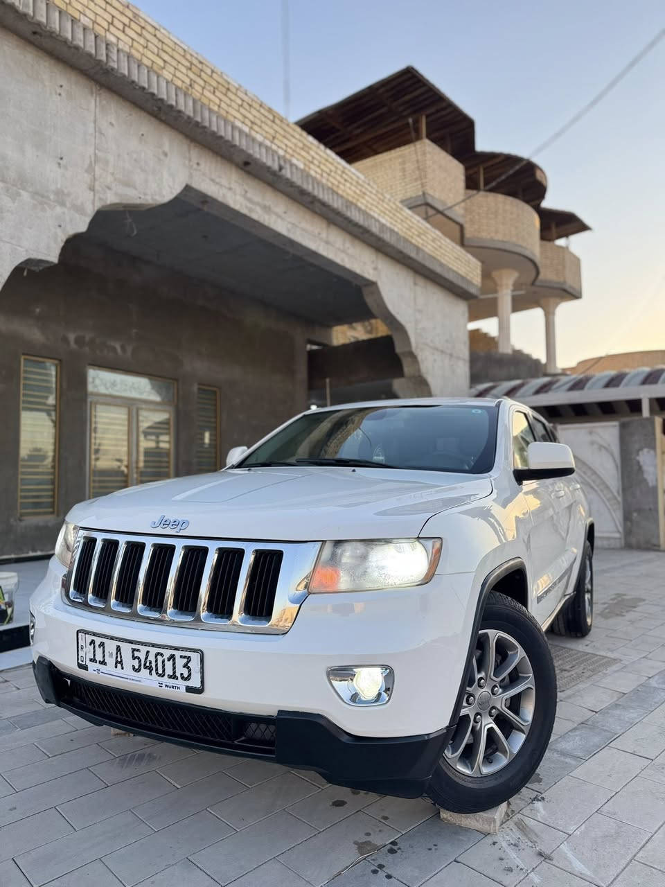 اللهم صلي على محمد وال محمد
السلام عليكم بيع فقط بدون مراوس
جيب موديل2011 وارد امريكي ( كلين تايتل)
شرط كفااله عامه من الضربه والتبديل  والبارد علما بيها صبغ نص جمالغ خلفي وربع البيبان
حته كتلوك الشركه مالتها موجود
رقم بغداد مشروع وطني حاضر للتحويل  او وكاله وسنويه 2028
حساس خلفي  تبريد شاشه تحكمات ستيرن تشغيل عن بعد مري شفط كشافات ضباب خلفي 4 بصمات تبريد قطعتين    مواصفات السيارة واضحه بالصور دواخل اسود ملكي تخم تاير دلوب الاصلي صدر جديد امامي وخلفي محرك 3600 شرط الفحص تبريد ثلج🥶 تدفئه السيارة بدون نواقص جاهزه ومال جناي حجر صالنصه موجود السيارة ع السونار  
السيارة ماشيه 148
السعر155وبيها مجال بسيط حگ جيه 
وشرط نضافه السيارة احلى من الصوره 
لابارد ولاشخوط ولارصعات 
ومااعتقد اكو هيج سعر بهيج نضافه 
اللاستفسار الاتصال بالرقم 
***********
مكان السيارة البصرة
اخوان بيع فقط بدون مراوس
