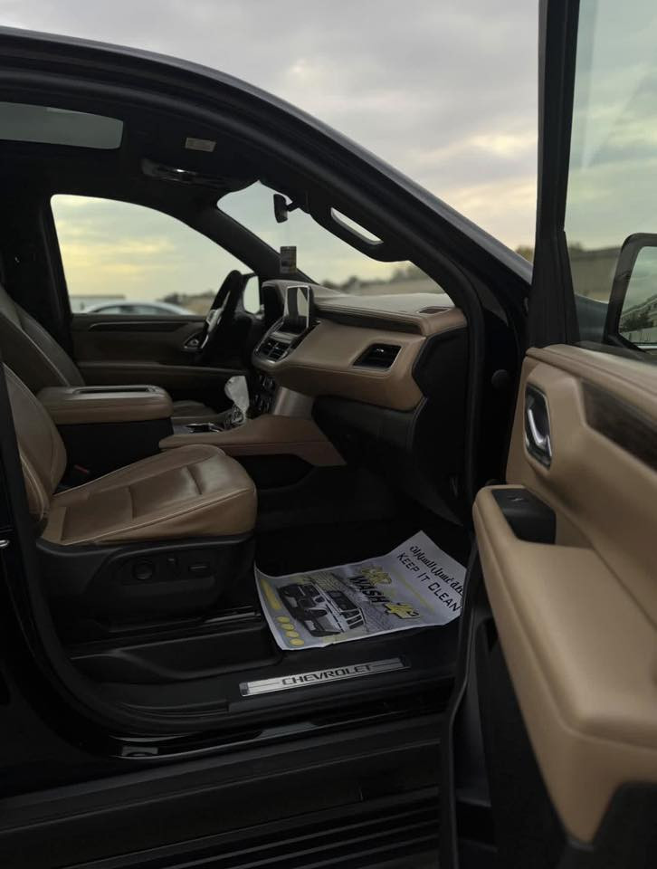 السلام عليكم
تاهو برايمر 2021 
خليجي وكالة المنصور 
مصبوغه  عام   لا تخابر وتكلي ليش وشبيهه عام اتخبل كلشي بيهه
ماشية 62 زيرو
رقم بغداد باسمي 
السعر 320$  وبي مجال بسيط
مكاني بغداد الرصافه/ 
اتصل وتدلل ‭0770 486 4268‬
