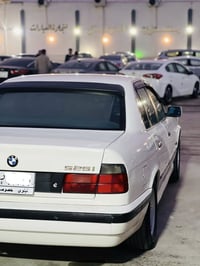 بي ام 525 اصل وفصل 1991 محدث 1995 كامل محرك كبس فانوس فتحة سقف بجم عري...