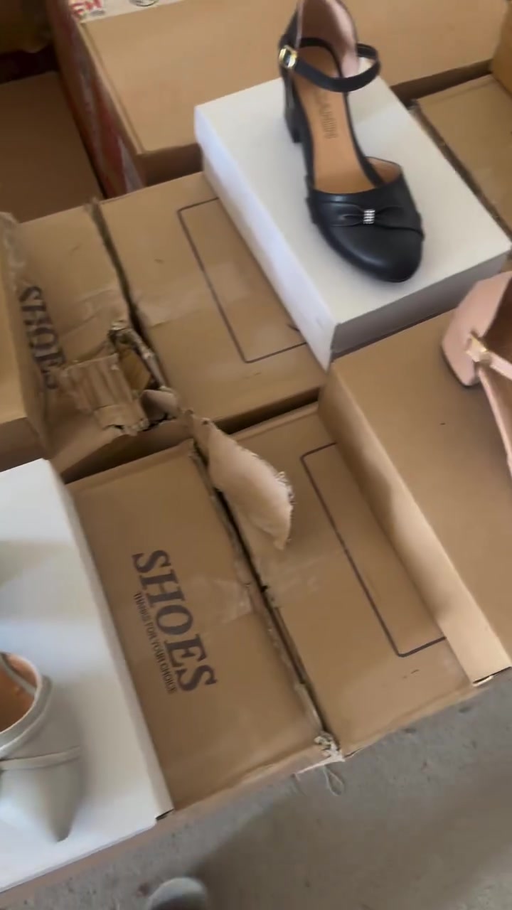 البيع جملة فقط
🚚التوصيل متوفر لجميع انحاءالعراق 🇮🇶
التواصل على الوتساب حصراً  📞 
*********** المبيعات 📞
*********** الاداره 📞
البيع جملة فقط
