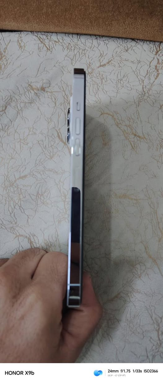 سلام عليكم ايفون 13 برو ماكس  جهاز جديد مكفول لا مفتوح ولا مصلح ذاكرة256 بطارية 74 شحن ميصرف نموذج M   سعر 700   رقم  *********** بي واتساب  المكان الامين الثانية
