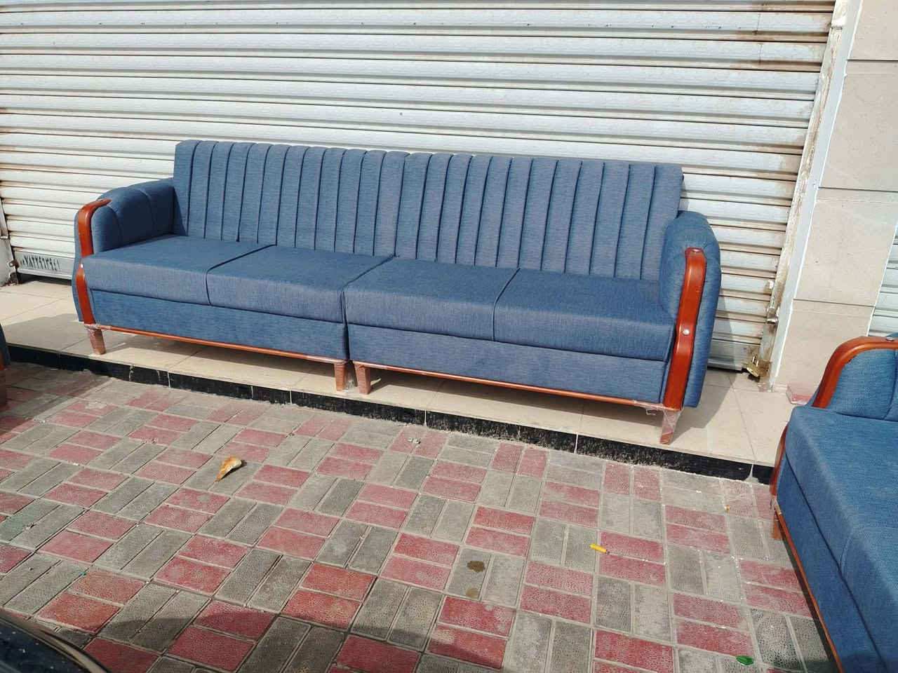 ديوان لبيع شغل احطاطه
تسع امتار ونص  السعر750
وبي مجال 
***********
***********
بلدروز
