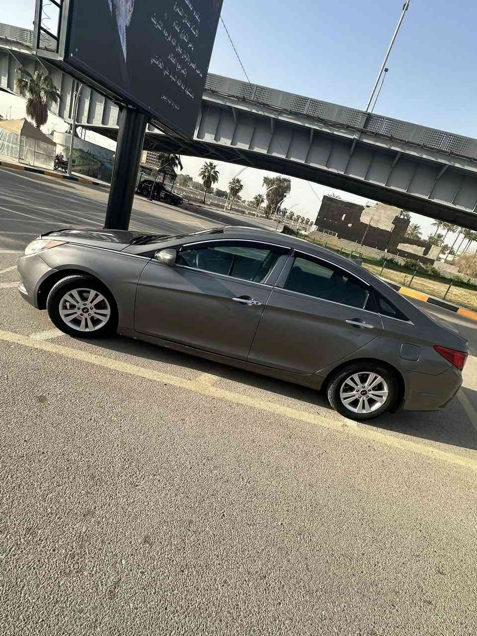 السلام عليكم
سوناتا هونداي 2011 

السياره بصمه 

تدفئة تبريد 

تخم تايرات جدد 

حدادية صدر جديده 

ميكانيك فول صافيه 

هزه جديده 

الرقم الجديد 

داخل رصاصي واسود 

مكينة 2400 GDI

سياره خير من الله عنوان ديالى بعقوبه 

متواجد ع فيس وع رقم ***********
