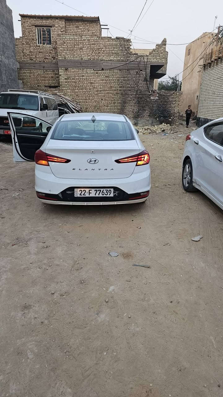 رمضان المبارك على جميع
الانتره مديل 20 رقمه اربيل باسم صديقي
 السياره ما ناقصه برغي كامله شغل وطلع تراي وين ماتريد لاربيل اذا تريد كامل مواصفات 
السعر 140$ وبيه مجال حك الجيه مكاني كربلاء المقدسة *********** واني خادم
