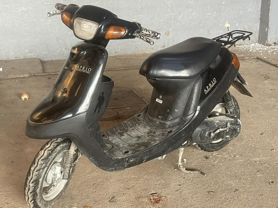 سلام عليكم ماطور فول شرط يكمز من حوه يدك مامفتوح سعرو 375شرط وايرمنيه شغاله سلف يعوزه باتري  مكاني موصل الايمن 

***********
