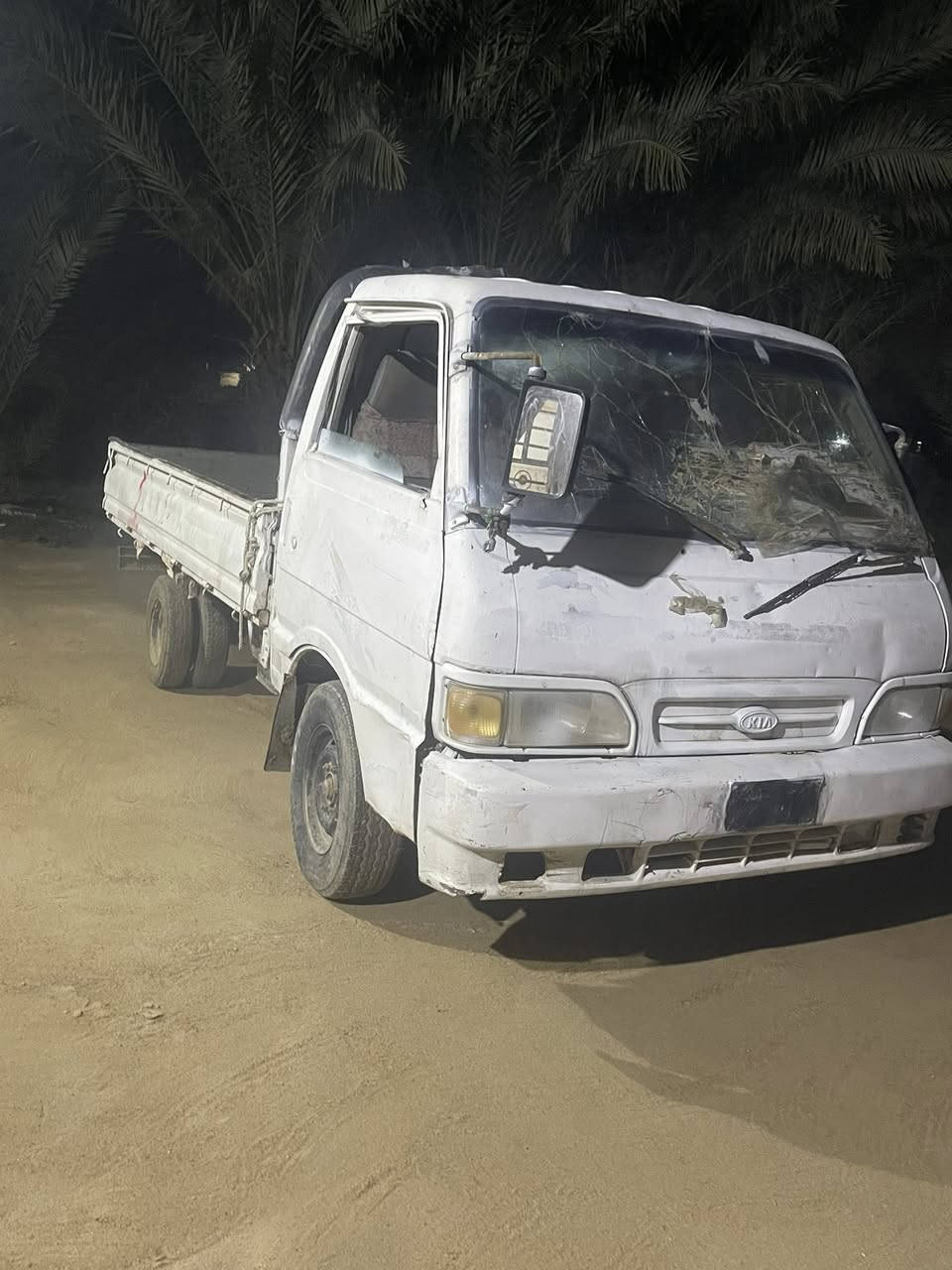 للبيع كيا موديل 1997 رقم أسود مكينه نضيفه السعر 17 ورقه وبيها مجال بسيط العنوان طريق كربلاء نجف عمود 711 للإستفسار الاتصال على الرقم ***********
